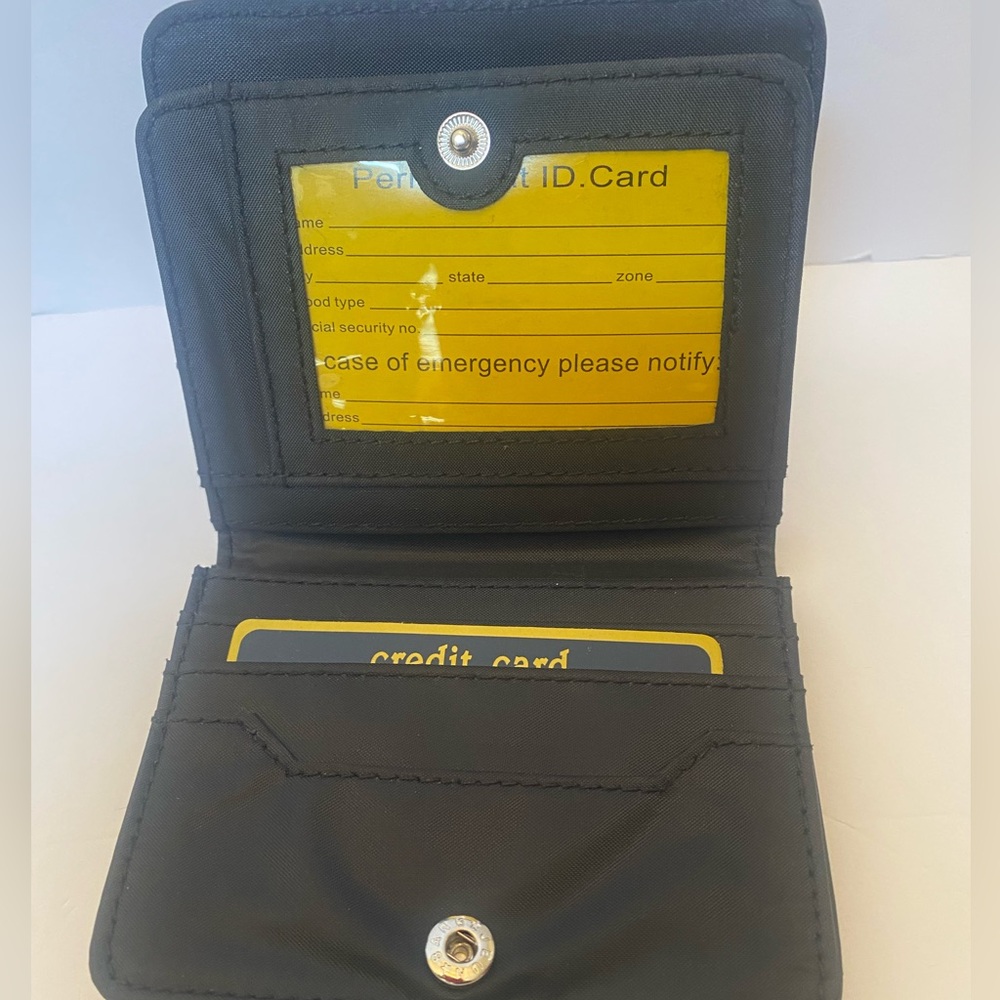 Men’s Bundle: Wallet, Dove Men’s Cream, Mini Tape Measurer Keychain - Brand New - Picture 5 of 14